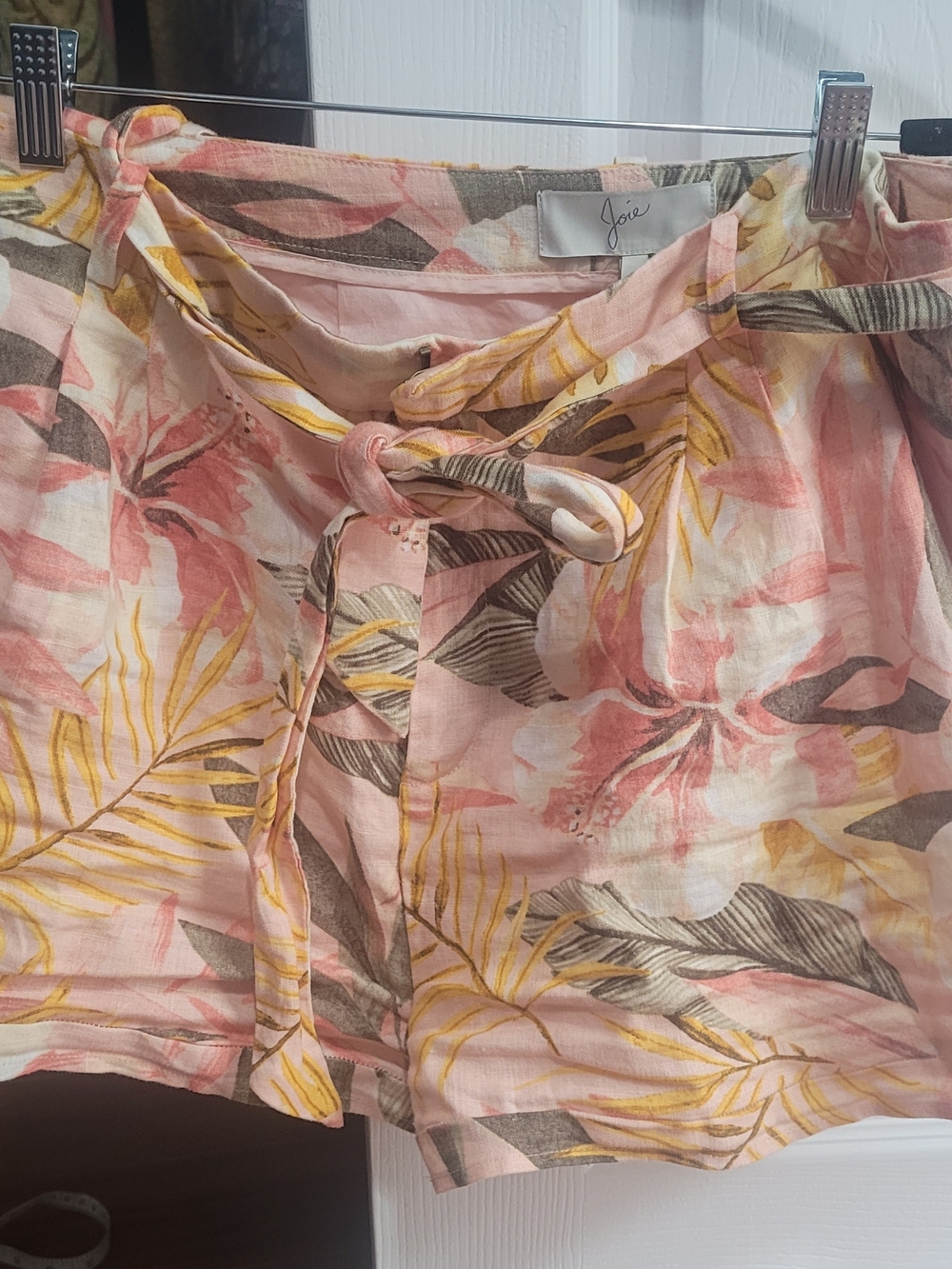 Joie Pink Floral Tie-Waist Linen Shorts